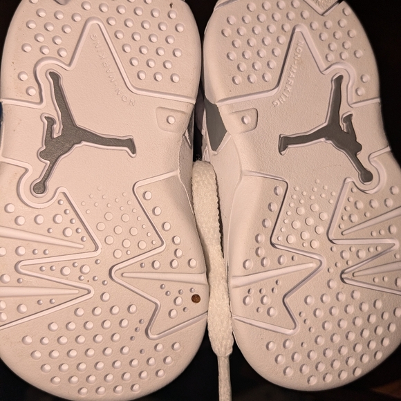Jordan retro infant shoes size 2c grey n white retro - Picture 6 of 9